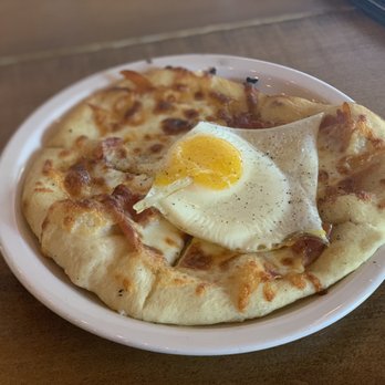 Mirror Twin Brewing - Maple bacon pizza - Breweries Near Me - Lexington, Kentucky Mirror Twin Brewing - Maple bacon pizza - Breweries Near Me - Lexington, Kentucky