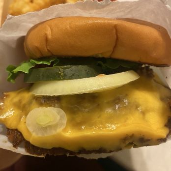 Shake Shack Pasadena - Shack Burger - Burgers Near Me - Pasadena, California