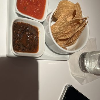 Doce Mesas - Mexican Near Me - Dallas, Texas
