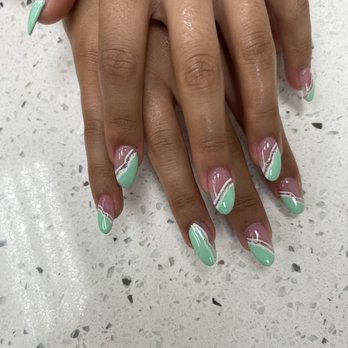 Marble Nails and Spa - I've been going to Lou Ann and does an amazing job at Acrylic nails. - Nail Salons Near Me - Ventura, California