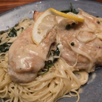 Burtons Grill & Bar - Chicken piccata - New American Near Me - Charlotte, North Carolina
