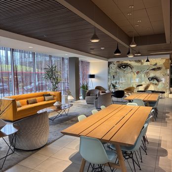 Hotel Eastlund - Hotels Near Me - Portland, Oregon Hotel Eastlund - Hotels Near Me - Portland, Oregon