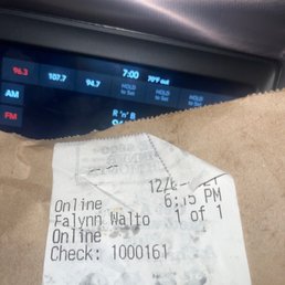 Order placed at 6:15 & I walked out of restaurant at 6:55 with my food. Terrible