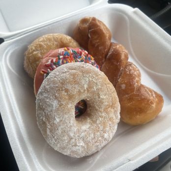 Fairview Fresh Deli Donuts - Donuts! - Donuts Near Me - Fairview, Tennessee Fairview Fresh Deli Donuts - Donuts! - Donuts Near Me - Fairview, Tennessee