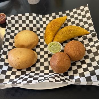 Don De La Colombiana - Colombian Near Me - Olympia, Washington
