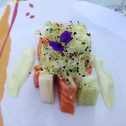 Le Moulin de Chaudé - Salmon sashimi