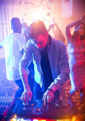 Wedding DJs | RMF Entertainment by null