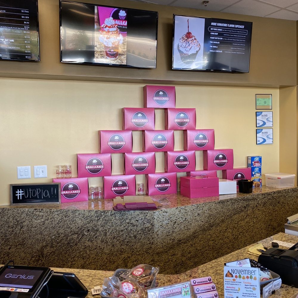 Smallcakes Utopia - Display - Cupcakes Near Me - Charlotte, North Carolina Smallcakes Utopia - Display - Cupcakes Near Me - Charlotte, North Carolina