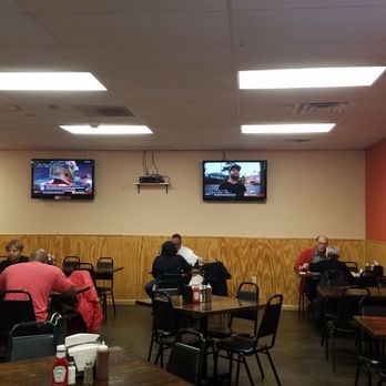 Cozy Corner Restaurant - The new interior is modern, clean and comfortable - Barbeque Near Me - Memphis, Tennessee