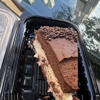 Carnegie Deli - B&w cheesecake - Desserts Near Me - New York, New York