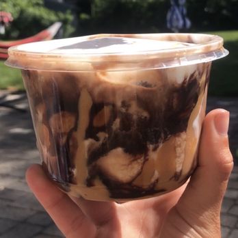 Fresh Tiki Bar - Reese's PB Hot Fudge Sundae - Waffles Near Me - Somerville, New Jersey Fresh Tiki Bar - Reese's PB Hot Fudge Sundae - Waffles Near Me - Somerville, New Jersey