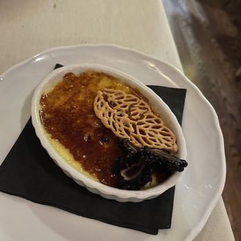 Red Circle Inn - Lemon Creme Brûlée - Venues & Event Spaces Near Me - Nashotah, Wisconsin Red Circle Inn - Lemon Creme Brûlée - Venues & Event Spaces Near Me - Nashotah, Wisconsin