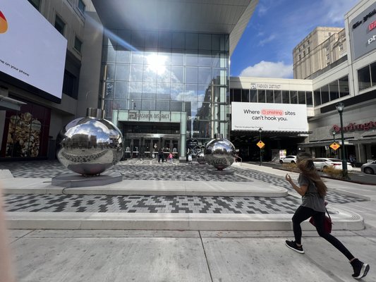 Fashion District Philadelphia by null