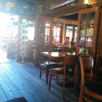 Alice's Restaurant - Interior decor - Diners Near Me - Woodside, California Alice's Restaurant - Interior decor - Diners Near Me - Woodside, California