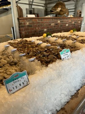 Motts Channel Seafood by null