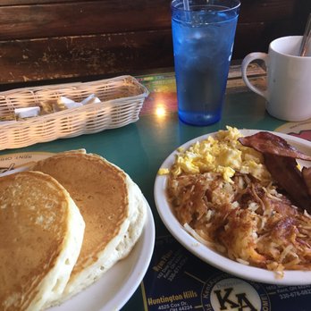 Mike's Place - Eggs, sausage, bacon, potatoes and pancakes. - American Near Me - Kent, Ohio Mike's Place - Eggs, sausage, bacon, potatoes and pancakes. - American Near Me - Kent, Ohio
