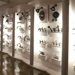 Banner Plumbing - Buffalo Grove Kitchen & Bath Showroom
