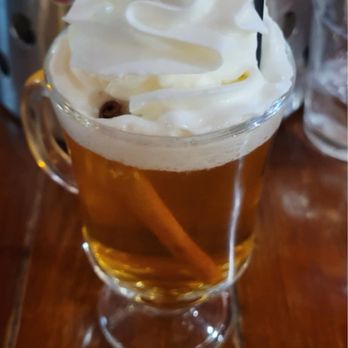 Foxfire Grill - Hot Apple Cider cocktail - American Near Me - Snowshoe, West Virginia