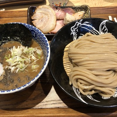 Ramen Tomita by null
