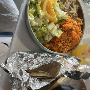 La Playa Fresh Seafood - Side rice, and beans - Seafood Near Me - Cleveland, Ohio La Playa Fresh Seafood - Side rice, and beans - Seafood Near Me - Cleveland, Ohio