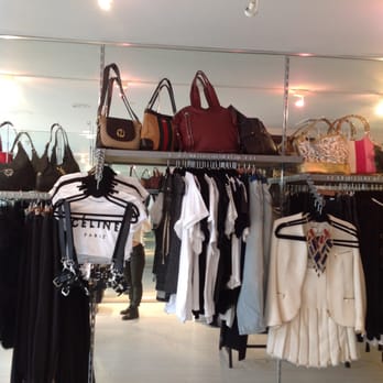 La Boutique REmix - Used, Vintage & Consignment Near Me - Westmount, Quebec La Boutique REmix - Used, Vintage & Consignment Near Me - Westmount, Quebec