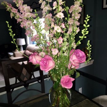 Silver Fox Florist - These pics are from a week later! (Note I did the arranging here ...just showing how nice the flowers still look) - Florists Near Me - Westlake, Ohio