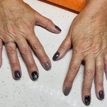 Tipsy Nails & Spa - Nail Salons Near Me - Chico, California