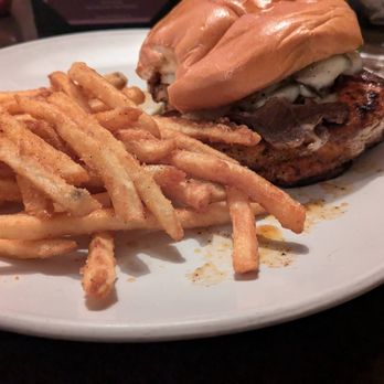 Yo Mama's Grill - Blackened chicken sandwich with fries - New American Near Me - Socorro, New Mexico