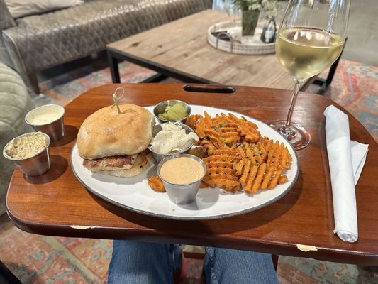 The Standard Social Market by null