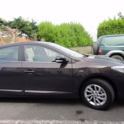 Dooley Car Rentals - Nice car, clean and good MPG's.