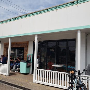 Doc Taylor's - The bar part of Doc Taylor's - Breakfast & Brunch Near Me - Virginia Beach, Virginia Doc Taylor's - The bar part of Doc Taylor's - Breakfast & Brunch Near Me - Virginia Beach, Virginia