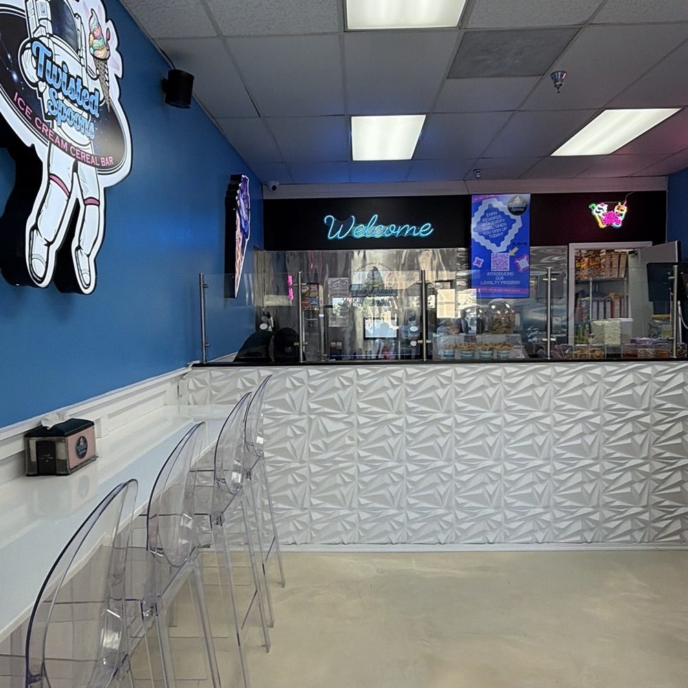 Twisted Spoons Ice Cream Cereal Bar - Seating area - Ice Cream & Frozen Yogurt Near Me - Murrieta, California Twisted Spoons Ice Cream Cereal Bar - Seating area - Ice Cream & Frozen Yogurt Near Me - Murrieta, California