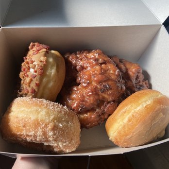 The Jelly Donut - Donuts Near Me - Cotati, California