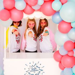 The Balloon Man - Balloon Man crushed it at decorating our photo booth!