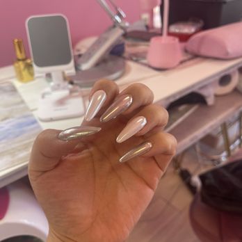 Utopia Beauty Salon - Nail Salons Near Me - Arcadia, California
