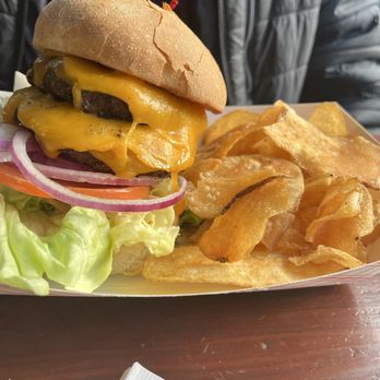 Alice's Restaurant - Double cheeseburger - Diners Near Me - Woodside, California Alice's Restaurant - Double cheeseburger - Diners Near Me - Woodside, California