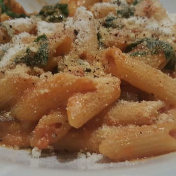 Mezza Notte Trattoria - Penne veronese - Italian Near Me - Toronto, Ontario