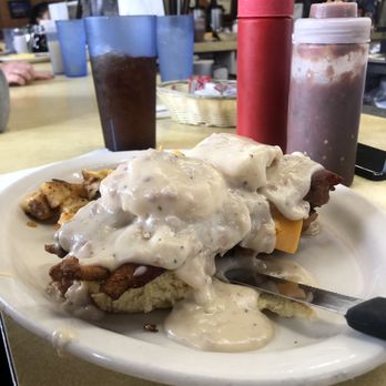 Nick's Cafe - Southern Belle eggs benny - Diners Near Me - Los Angeles, California