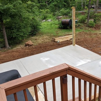 Saldutti and Son - Finished retaining wall and concrete patio - Masonry/Concrete Near Me Saldutti and Son - Finished retaining wall and concrete patio - Masonry/Concrete Near Me