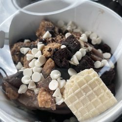 Tutti Frutti Frozen Yogurt