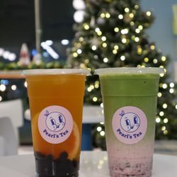 Pearl’s Tea - Grapefruit Jasmine Tea (L) and Strawberry Matcha Milk Latte with Taro Crystal Boba (R) @tiffhuangry