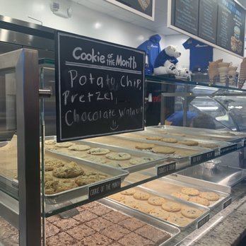 The Baked Bear - Ordering area - Desserts Near Me - Columbia, South Carolina The Baked Bear - Ordering area - Desserts Near Me - Columbia, South Carolina