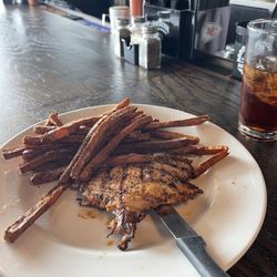 Lafayette on the Square - Hen named Louisiana and sweet potato sticks