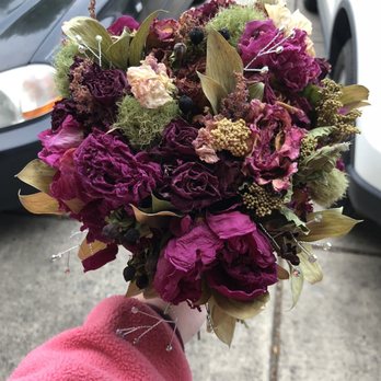 Flower Friends - My beautiful bouquet a year later!! Still beautiful even dried out!!! - Florists Near Me Flower Friends - My beautiful bouquet a year later!! Still beautiful even dried out!!! - Florists Near Me
