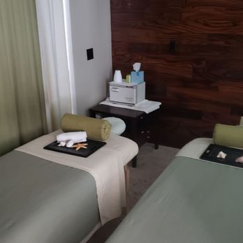 Spa 101 - Room cozy but comfortable enough to do couples massage - Massage Near Me - Miami Beach, Florida