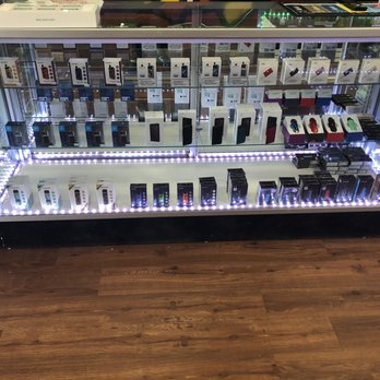 SMOKENVAPE STREAMWOOD - Updated May 2026 - 14 Photos - 1574 Buttitta Dr,  Streamwood, Illinois - Vape Shops - Phone Number - Yelp