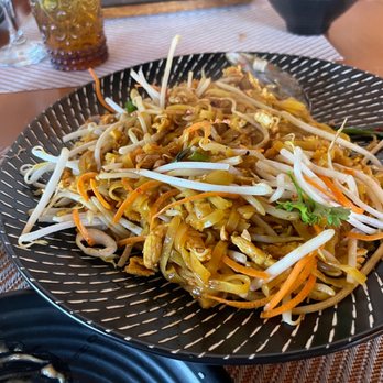 Local Asian Bistro - Pad Thai Noodles - Thai Near Me - Vancouver, Washington Local Asian Bistro - Pad Thai Noodles - Thai Near Me - Vancouver, Washington