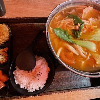 Memory Corner - Vegetarian tomato and tofu hot pot + 3 sides (vegan) - Taiwanese Near Me - Richmond, British Columbia Memory Corner - Vegetarian tomato and tofu hot pot + 3 sides (vegan) - Taiwanese Near Me - Richmond, British Columbia