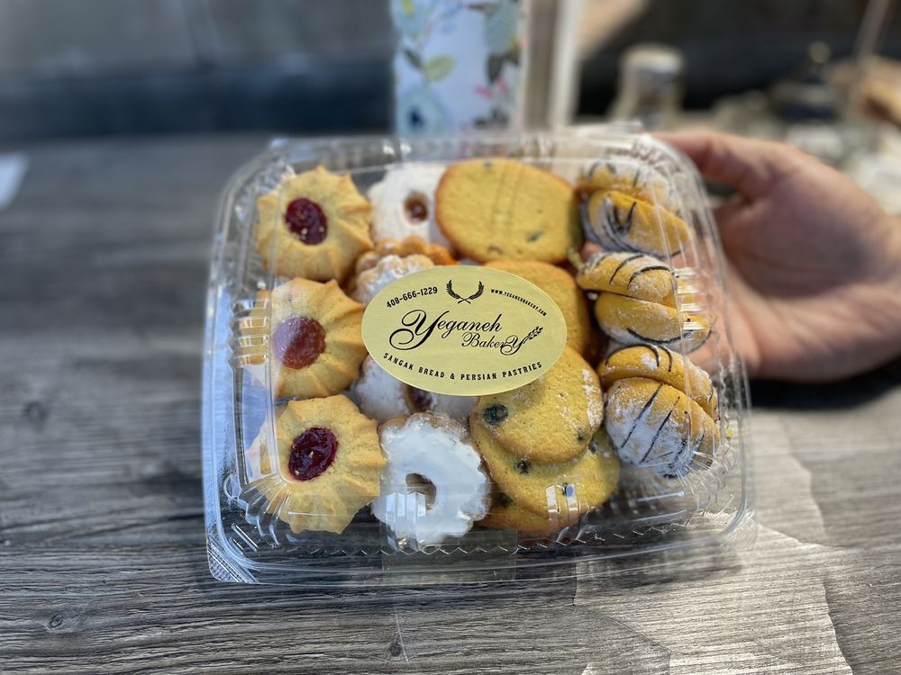 Yeganeh Bakery & Kafe Unik