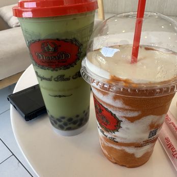 ChaTraMue Original Thai Tea - Large green Thai tea and Thai tea slushie - Bubble Tea Near Me - Los Angeles, California